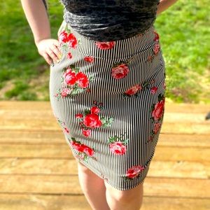 Beautiful Floral Pencil Skirt